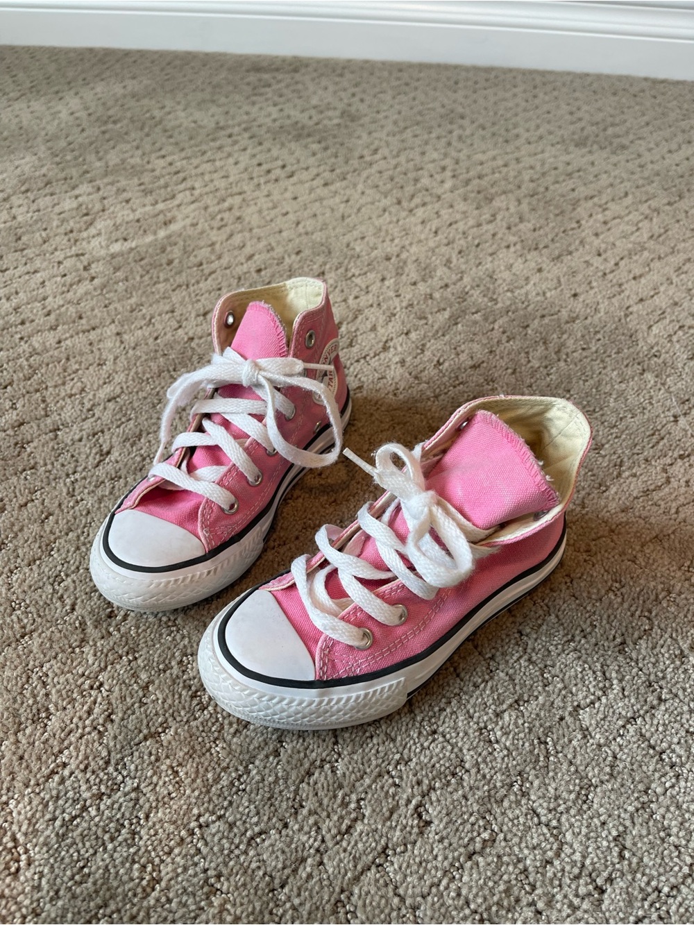 converse pink hightops!